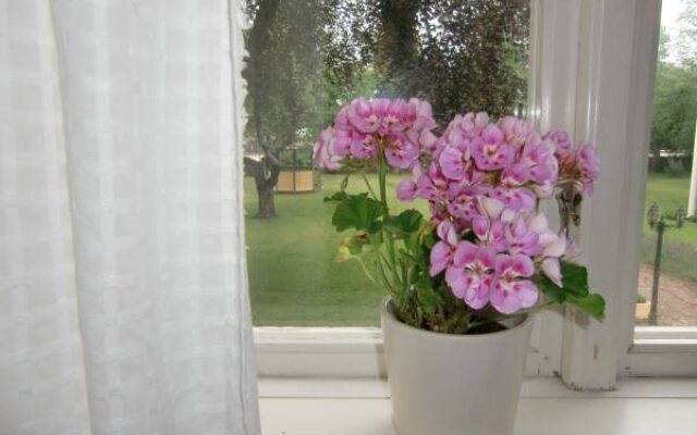 Hagaborg Bed & Breakfast