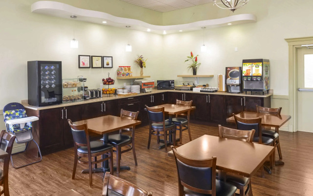 Quality Inn & Suites