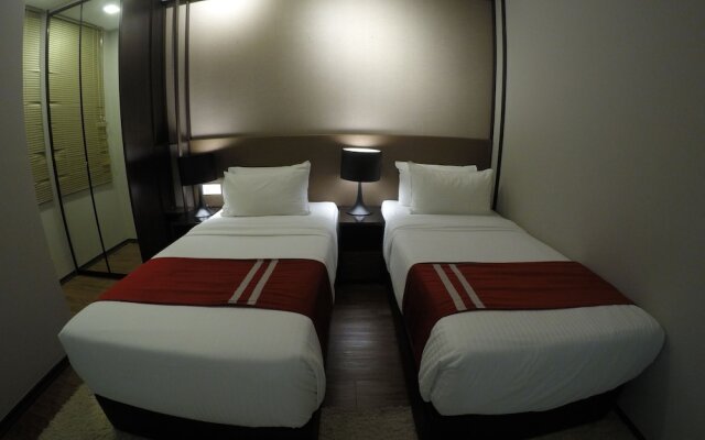 Summertime Maritime Suites