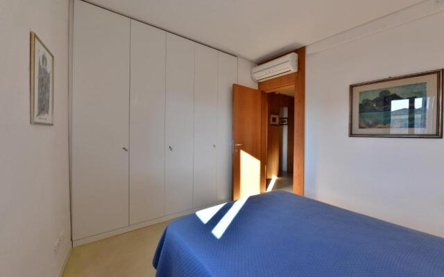 Venice Homes & Holidays Art District