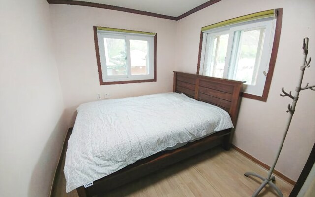 Jecheon Skylight Pension