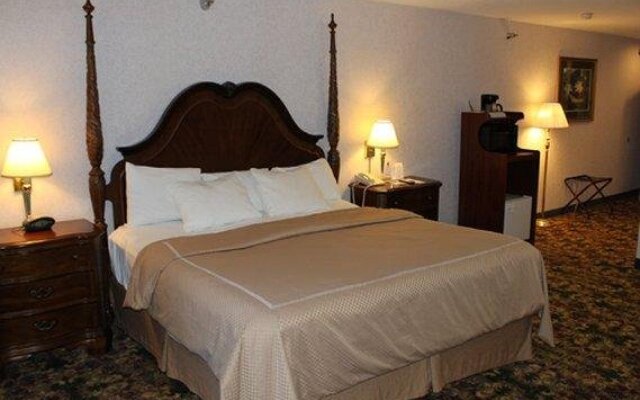 Comfort Suites Mackinaw City