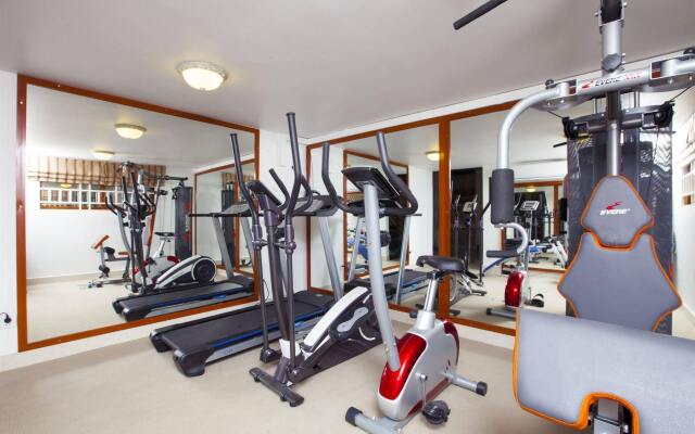 HomeFeel CS Hotel