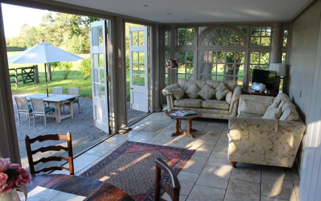 Thornton Manor Estates