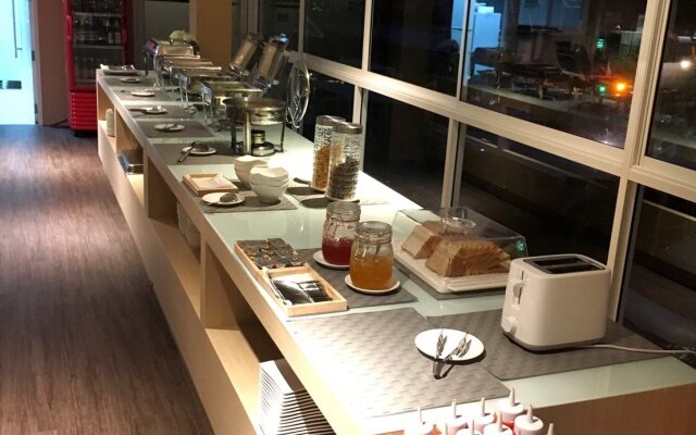 Paeva Luxury Serviced Residence