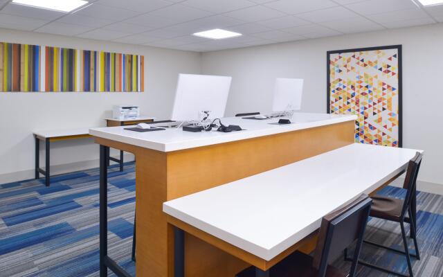 Holiday Inn Express & Suites Shreveport - Downtown by IHG