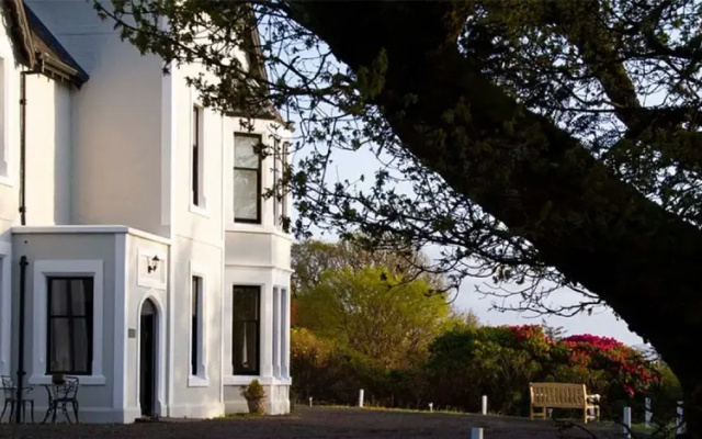 Linndhu House