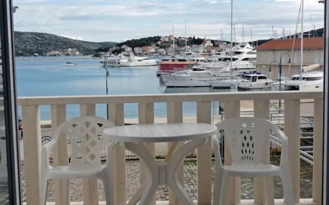 Villa Mira Apartments