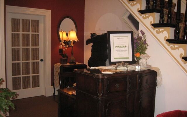 Homestead House B&B