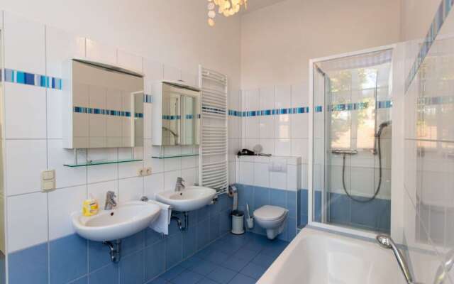 4 Villa Blanck Comfortable Holiday Residence