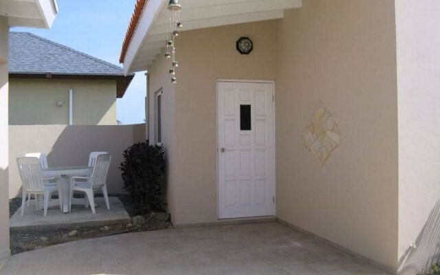 Aruba Palm Beach Villa