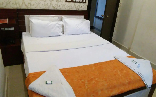 Hotel Sandarshini Inn