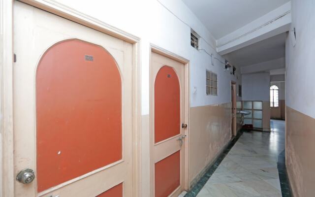 Hotel Savitri by OYO Rooms
