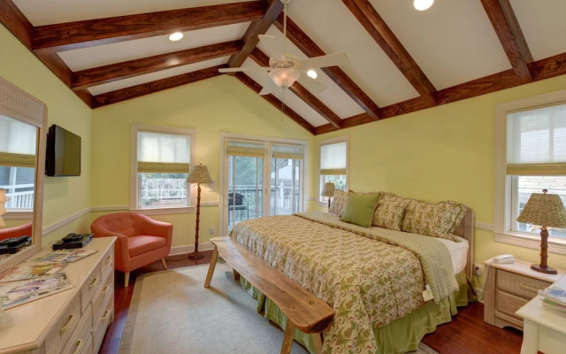 The Grey Owl Inn