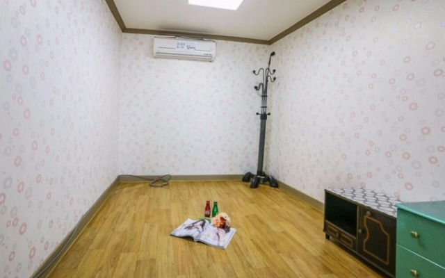 Pohang Sagyejeol Guryongpo Pension