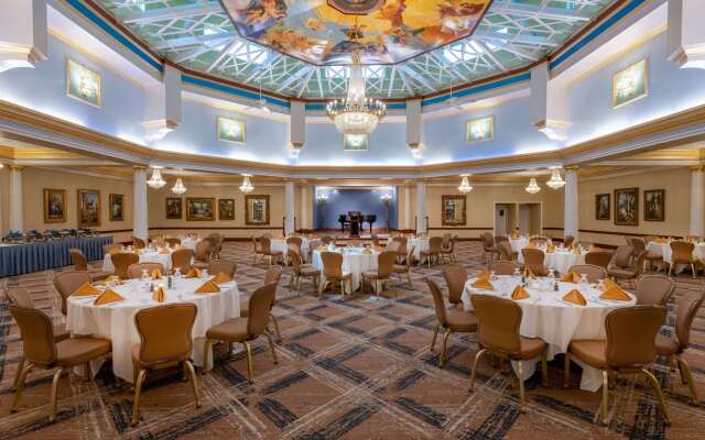 Safety Harbor Resort & Spa Trademark Collection by Wyndham