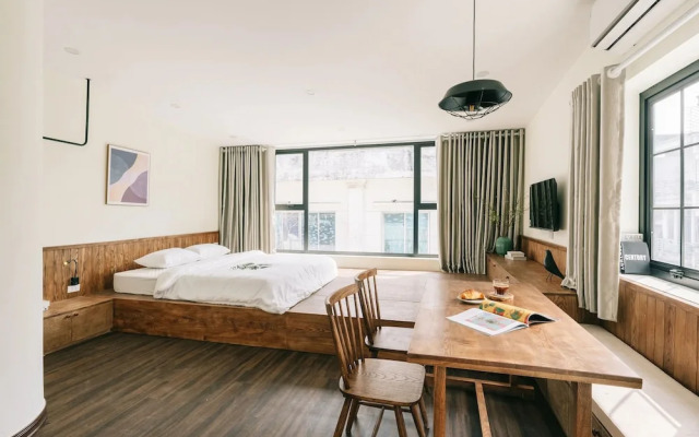 UNIQUE Creative Apartment w ROOFTOP Garden