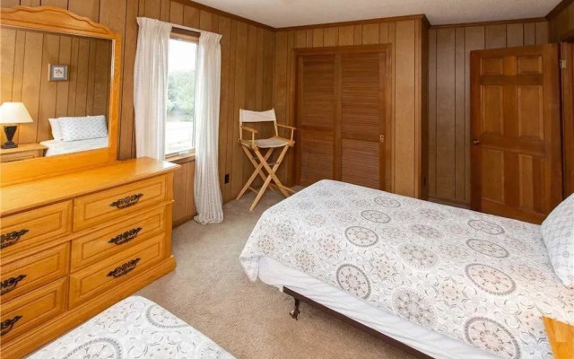 Hess Virginia - 5 Br Home