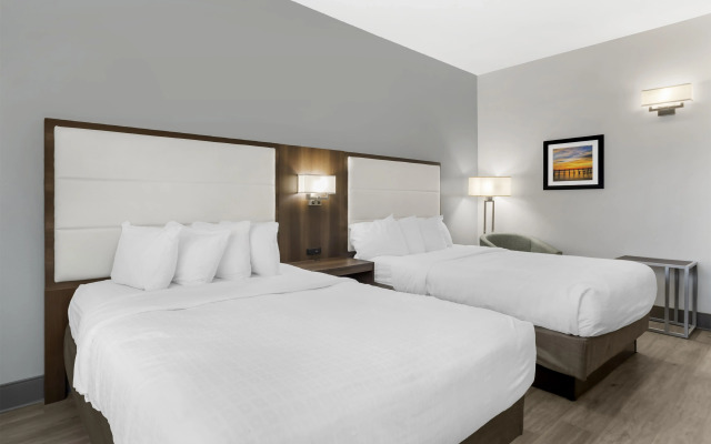 Best Western Plus First Coast Inn & Suites