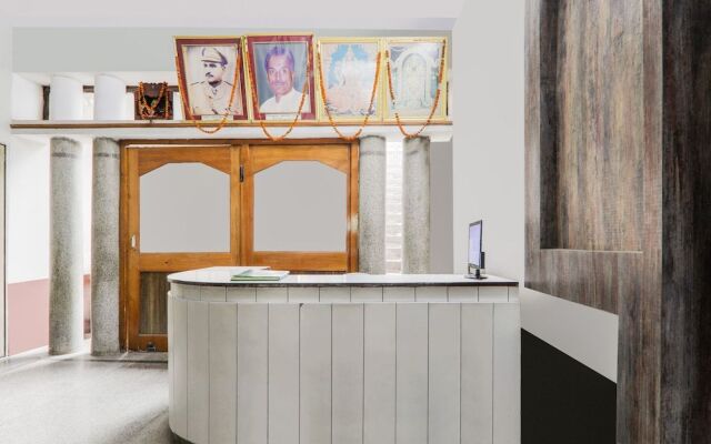 Spot On 60788 Hotel Venkatesh