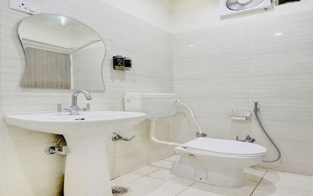 Collection O 30079 Indira Nagar