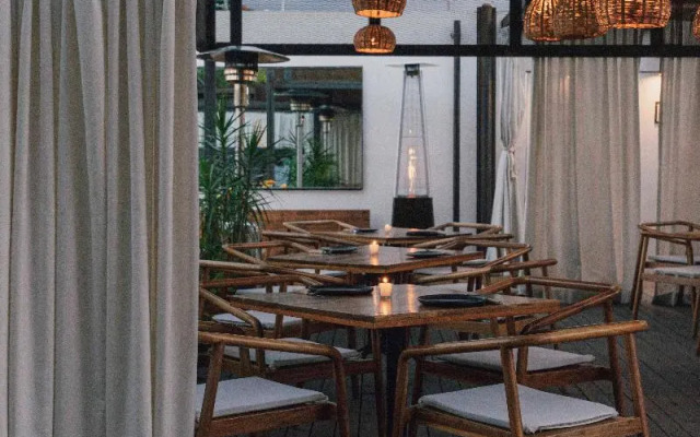 Hotel Sin Nombre