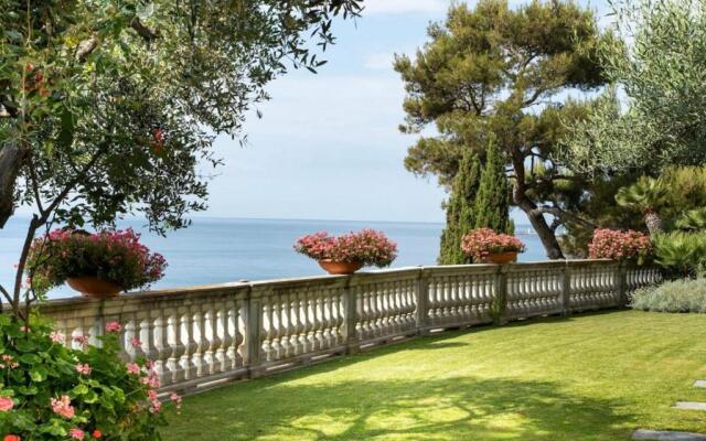 Sea View Suite Apartment In Historic Villa, Exclusive Experience