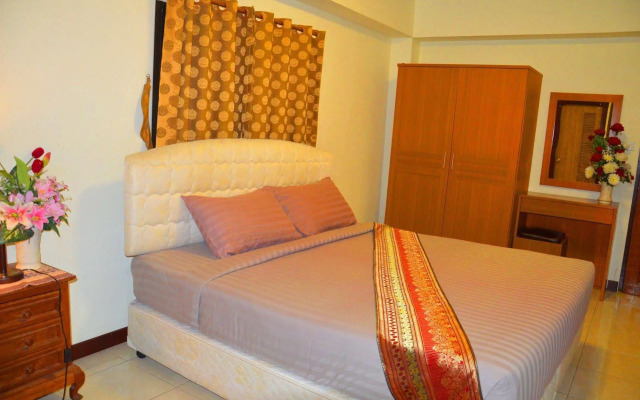 Silver Gold Garden Suvarnabhumi Airport Hotel