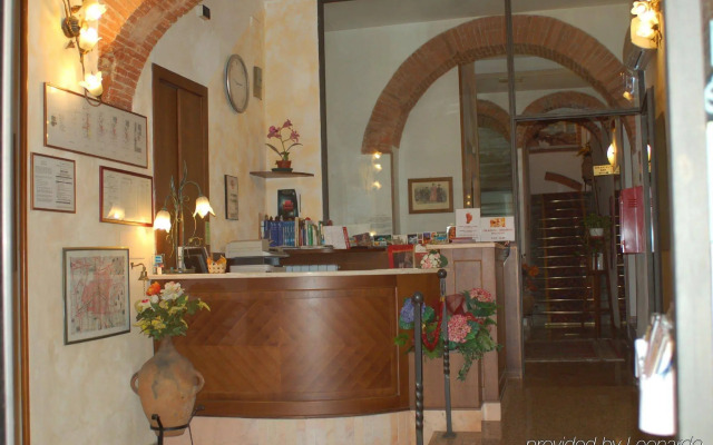 Hotel Leonardo