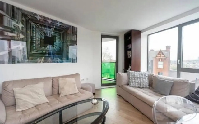 Stylish 1 Bedroom Apartment near London City