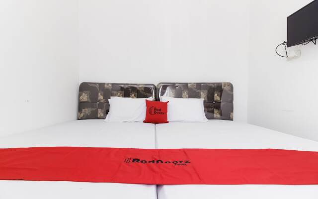RedDoorz near Sam Ratulangi Airport