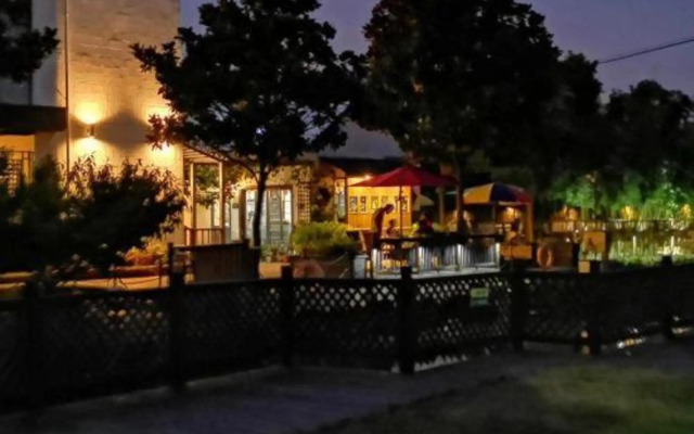 Liuniange Boutique Hostel