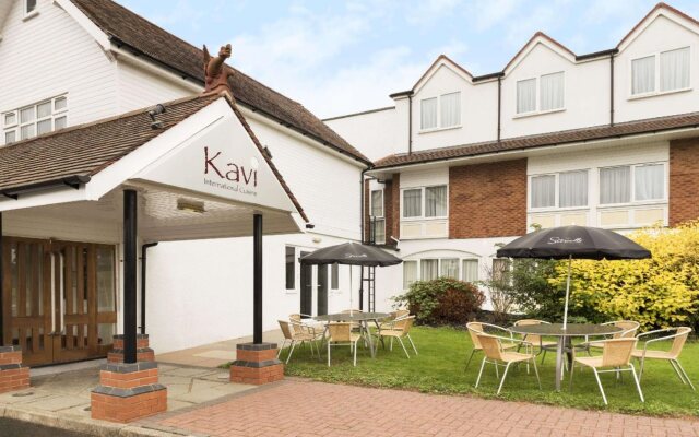 Ramada by Wyndham Warwick Kenilworth