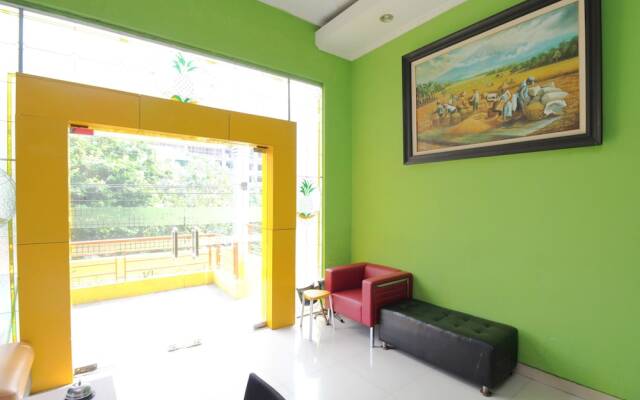 Airy Eco Adi Sucipto Gang Nanas Lima 6 Solo