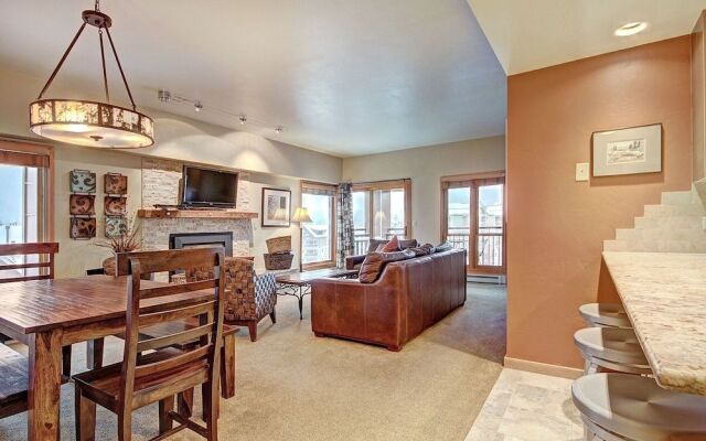 Village at Breckenridge Condos Sleeps 8 - Ski in Out + Walk downtown 2 Bedroom Apts by RedAwning