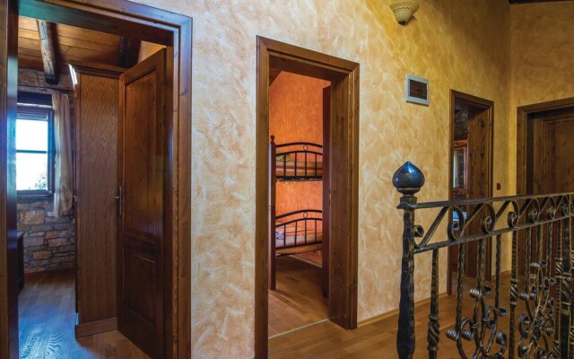 Stunning Home in Vrsar With Wifi and 3 Bedrooms