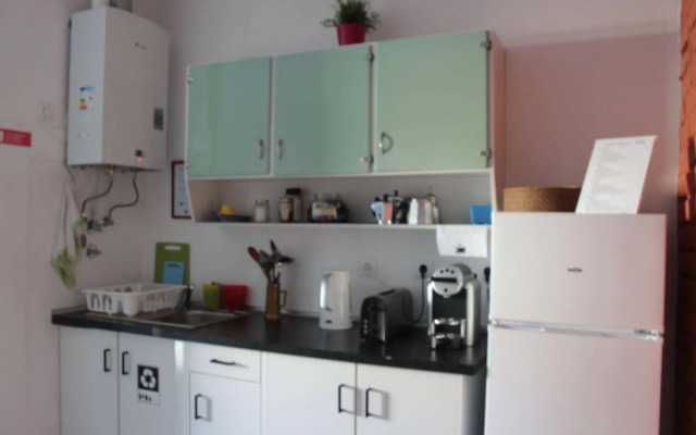 Hostel Seven Hills