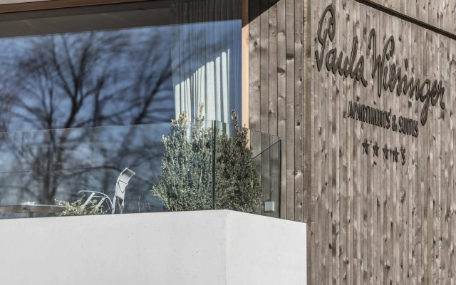 La Paula Apartments & Suites