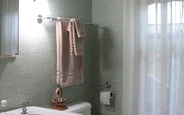 Vancleef Homestead Bed & Breakfast