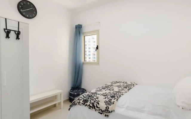 Jacuzzi Penthouse with Sea View in Natanya