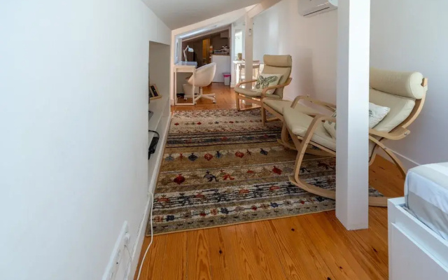 Bairro Alto Tiny Studio by Homing