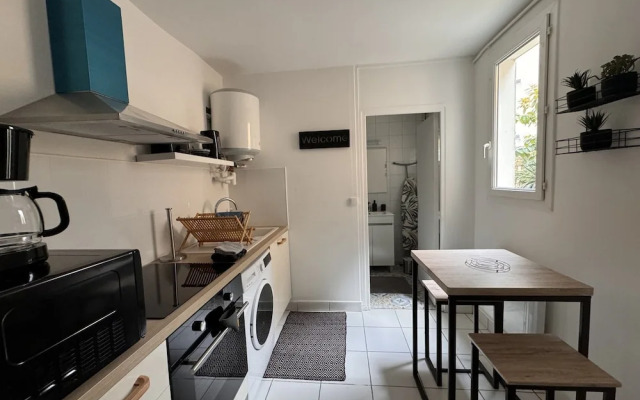 Refined Apartment With Courtyard in La Mans