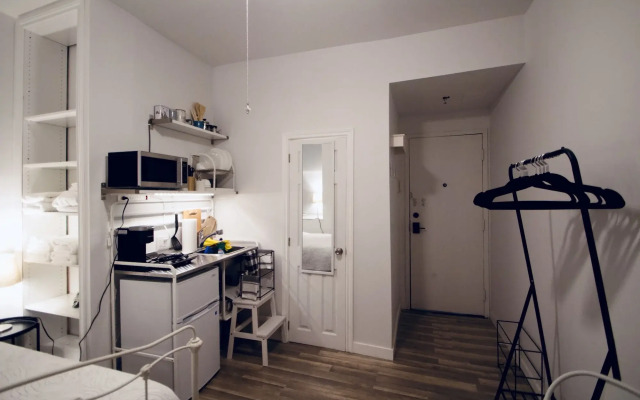 Queen Nest Hotel