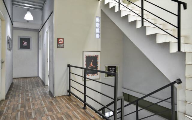 ZEN Rooms Basic near Kota Kasablanka