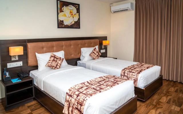 Vera by Bisque Hebbal