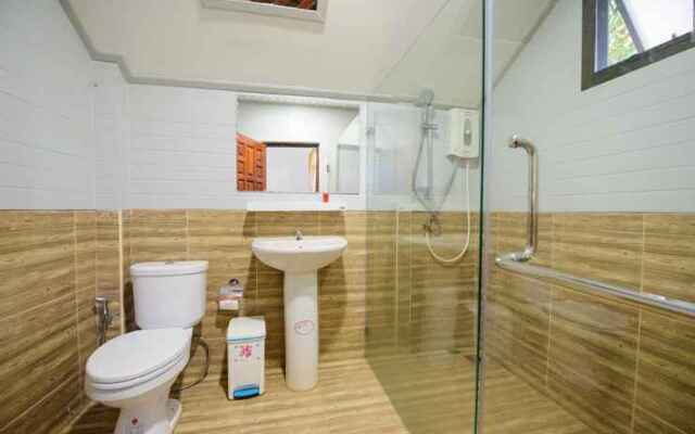 Baansuan Aokhai Beach Rayong