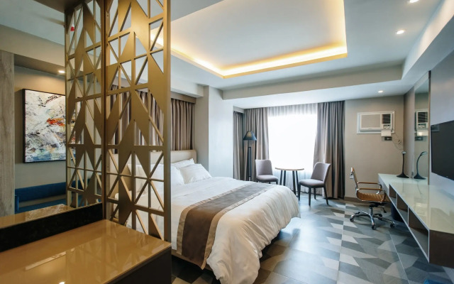 Zuri Hotel