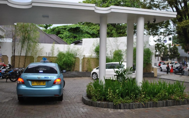 Casa de Wanea Hotel & Resto