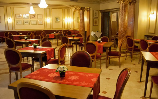Hotel Casa Capsa