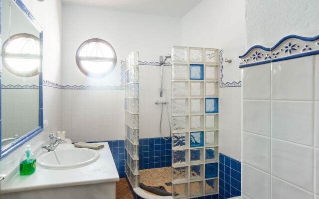 Luxurious Villa in Vejer de la Frontera With Swimming Pool
